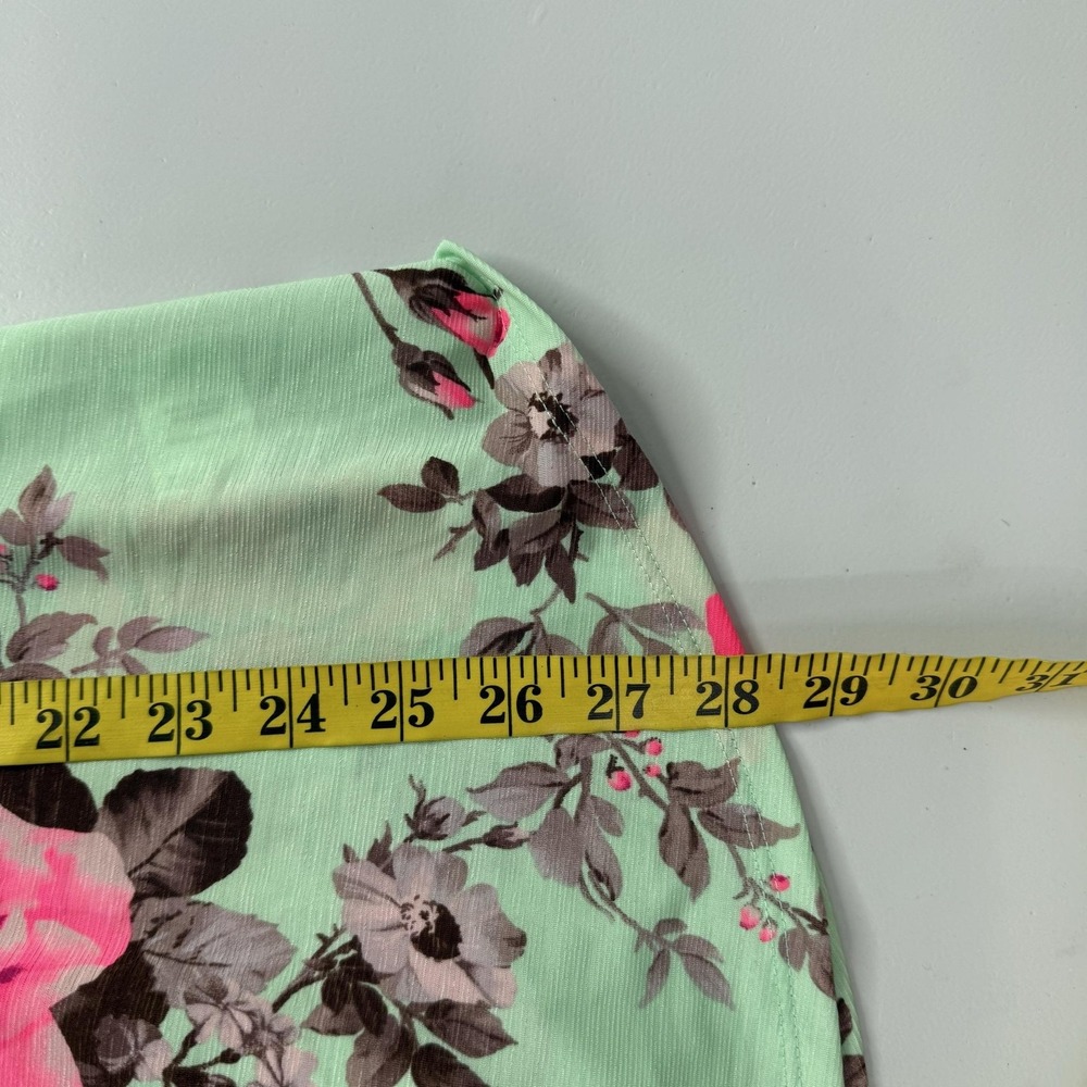 Dear Scarlett Tunic Shirt Womens 2X Green Floral V-Neck Roll Tab Liz Travel - Picture 8 of 9